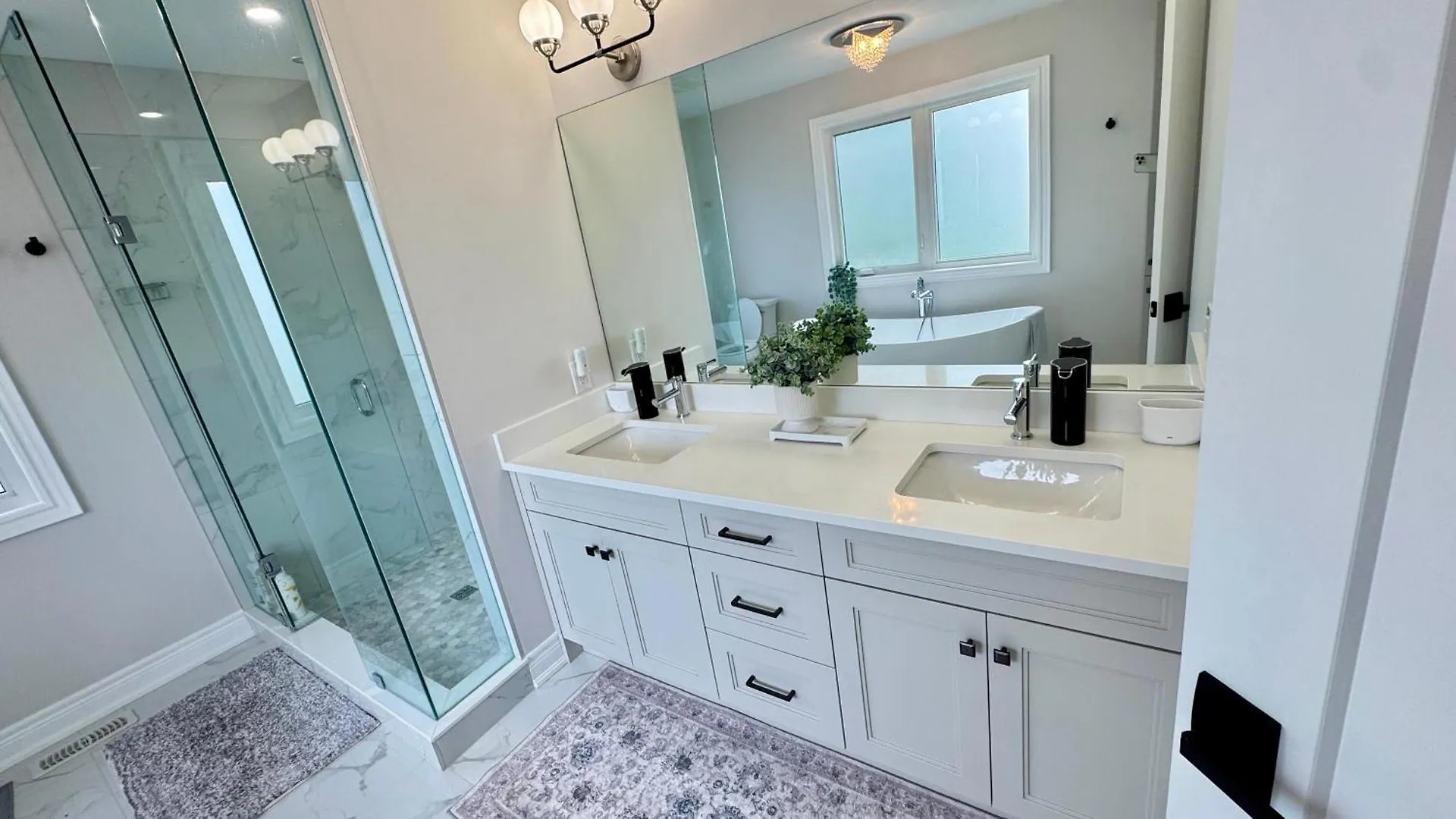 Luxury Cozy Home Niagara Falls
