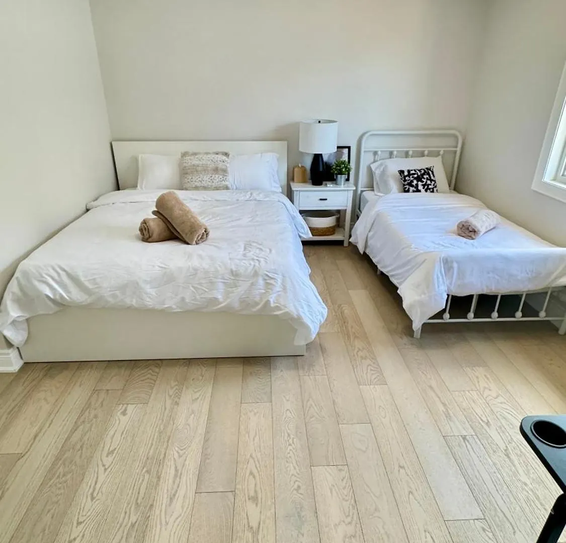 Luxury Cozy Home Niagara Falls Villa