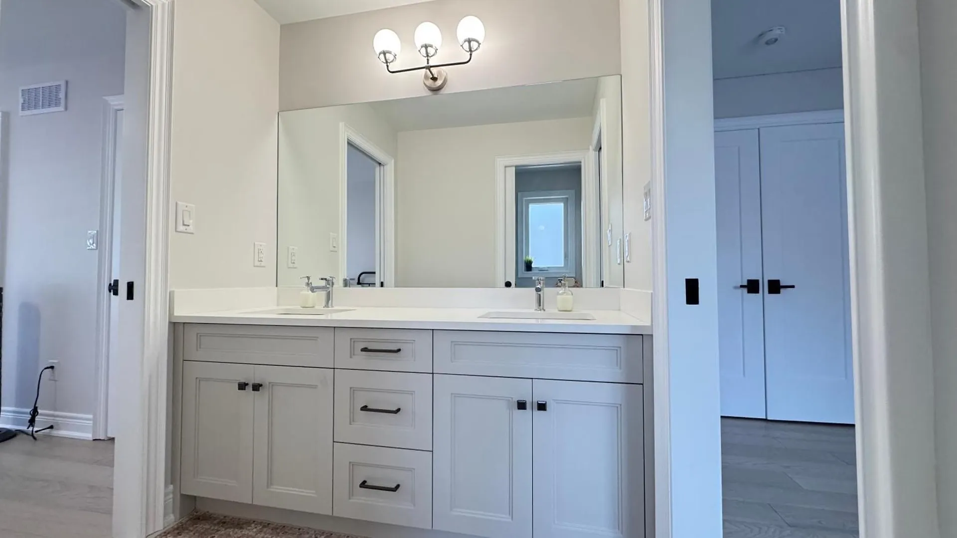 Luxury Cozy Home Niagara Falls